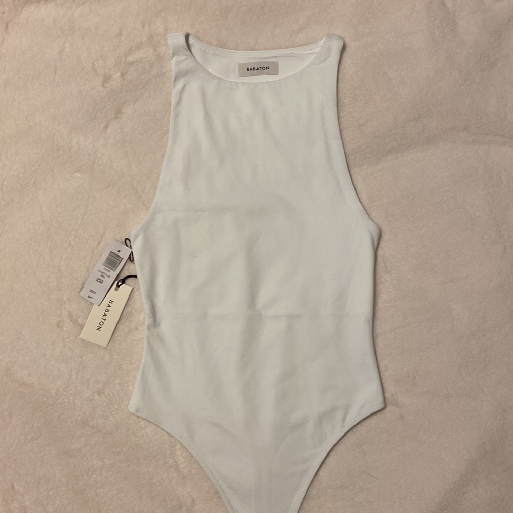 212. NWT Aritzia Body Contour white tank body suits in xs high neck - Picture 2 of 11